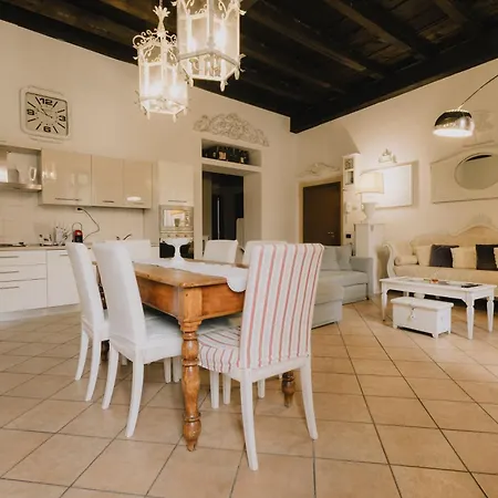Piazza Erbe Luxury Appartement *