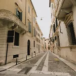 Piazza Erbe Luxury Verona