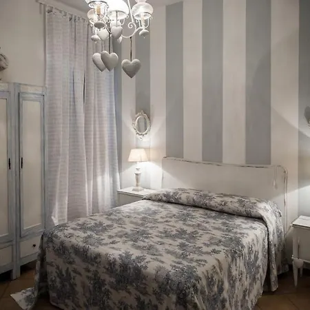 Piazza Erbe Luxury Apartment