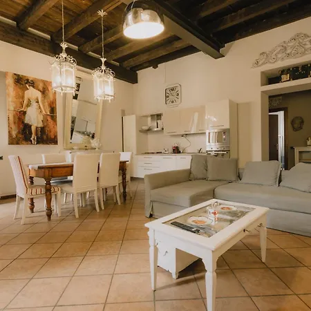 Piazza Erbe Luxury Verona